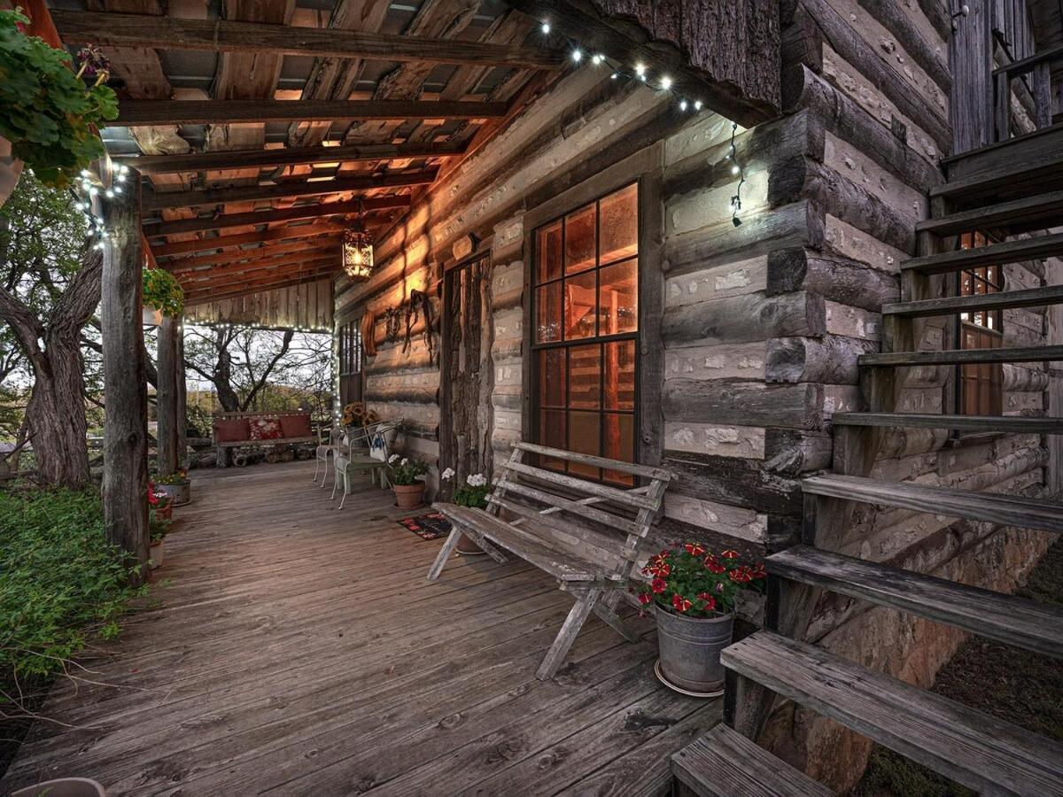 Das Eck Haus - Cozy Cabin Getaway Фредериксбург Екстериор снимка